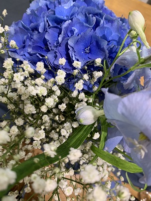 bouquet fleurs baptême